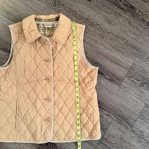 LL Bean Tan Quilted Chore Vest - Picture 5 of 6